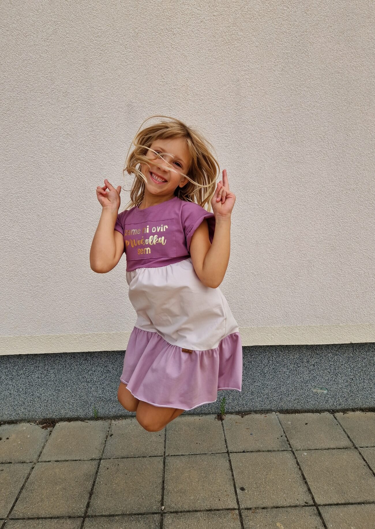 ZAME NI OVIR prvošolka sem SIVKA