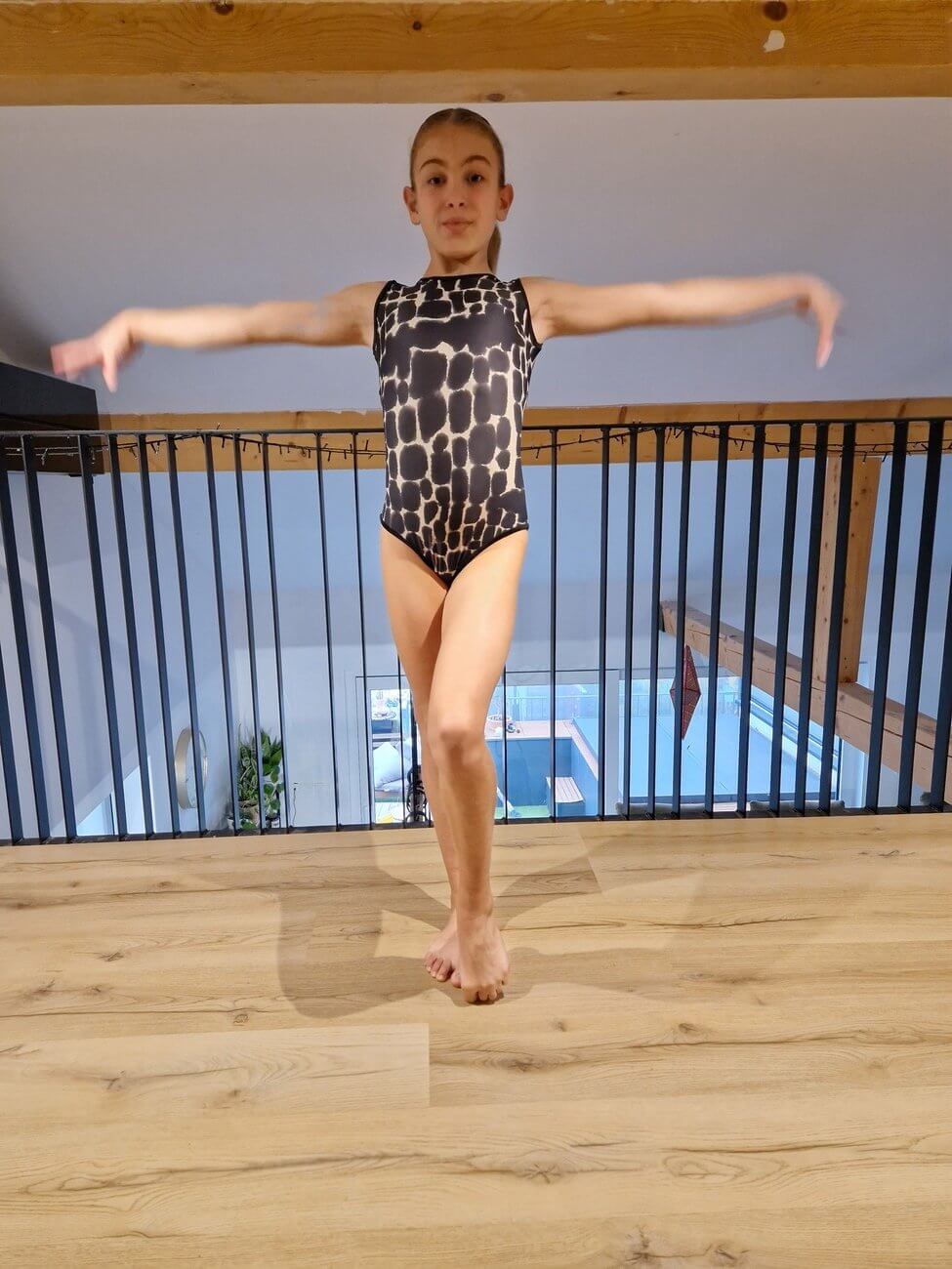 GIMNASTIKA dres LEOPARD