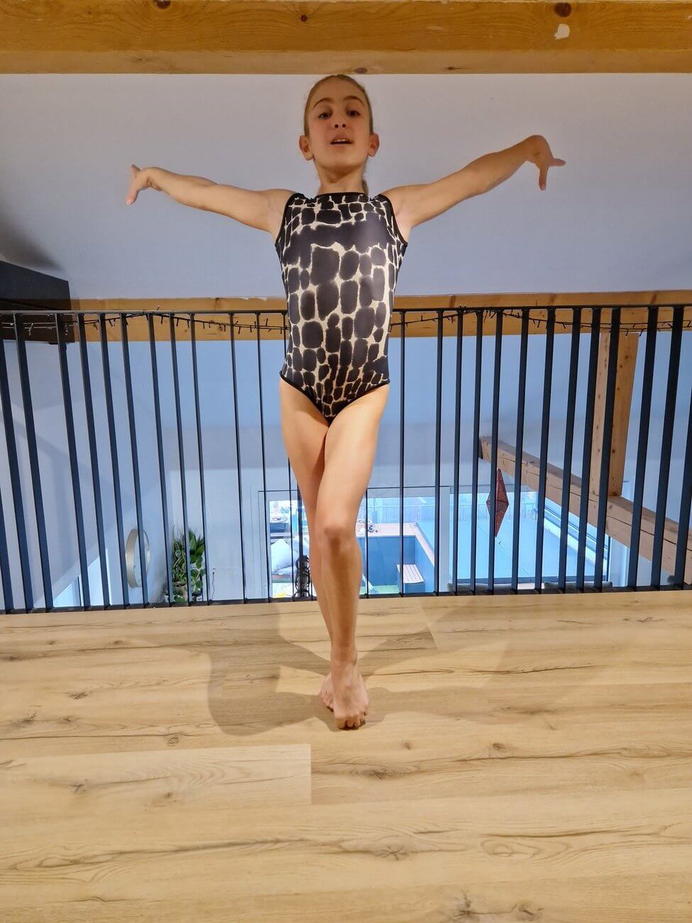 GIMNASTIKA dres LEOPARD