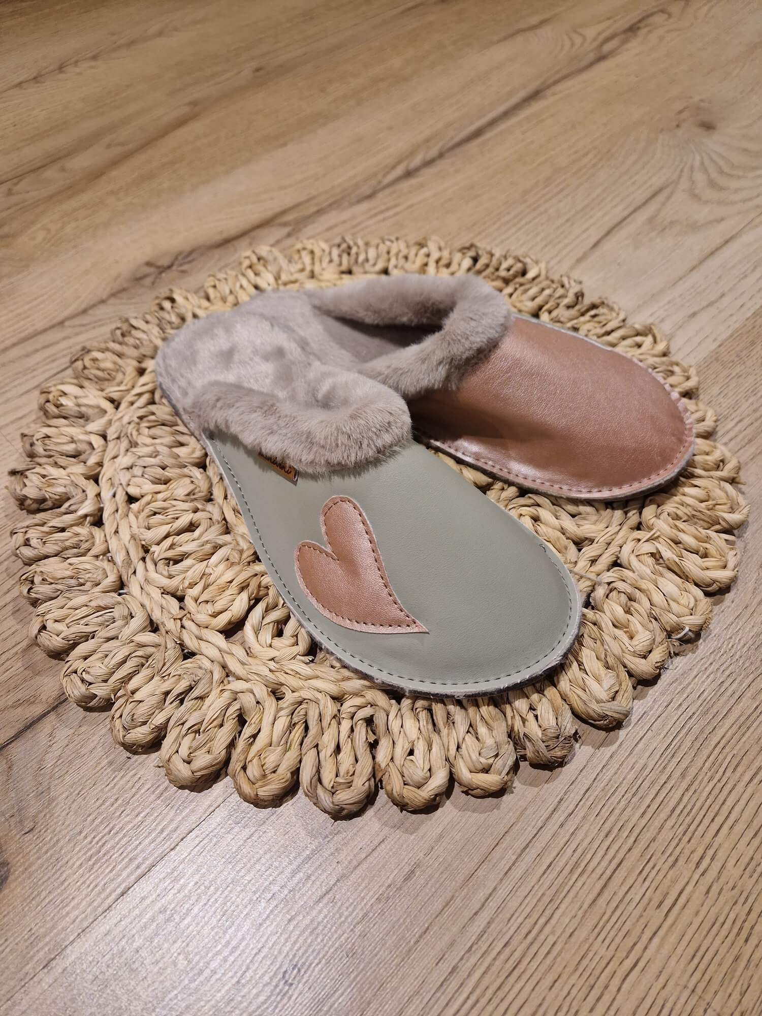 Ž. COPATI - SRČKI roza evkaliptus