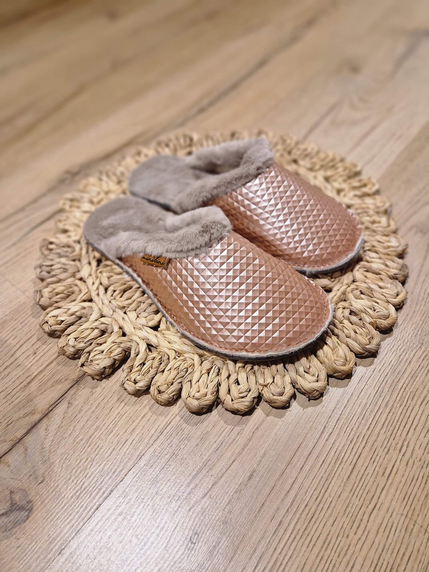 Ž. COPATI - ROZA KOVINSKA kocke